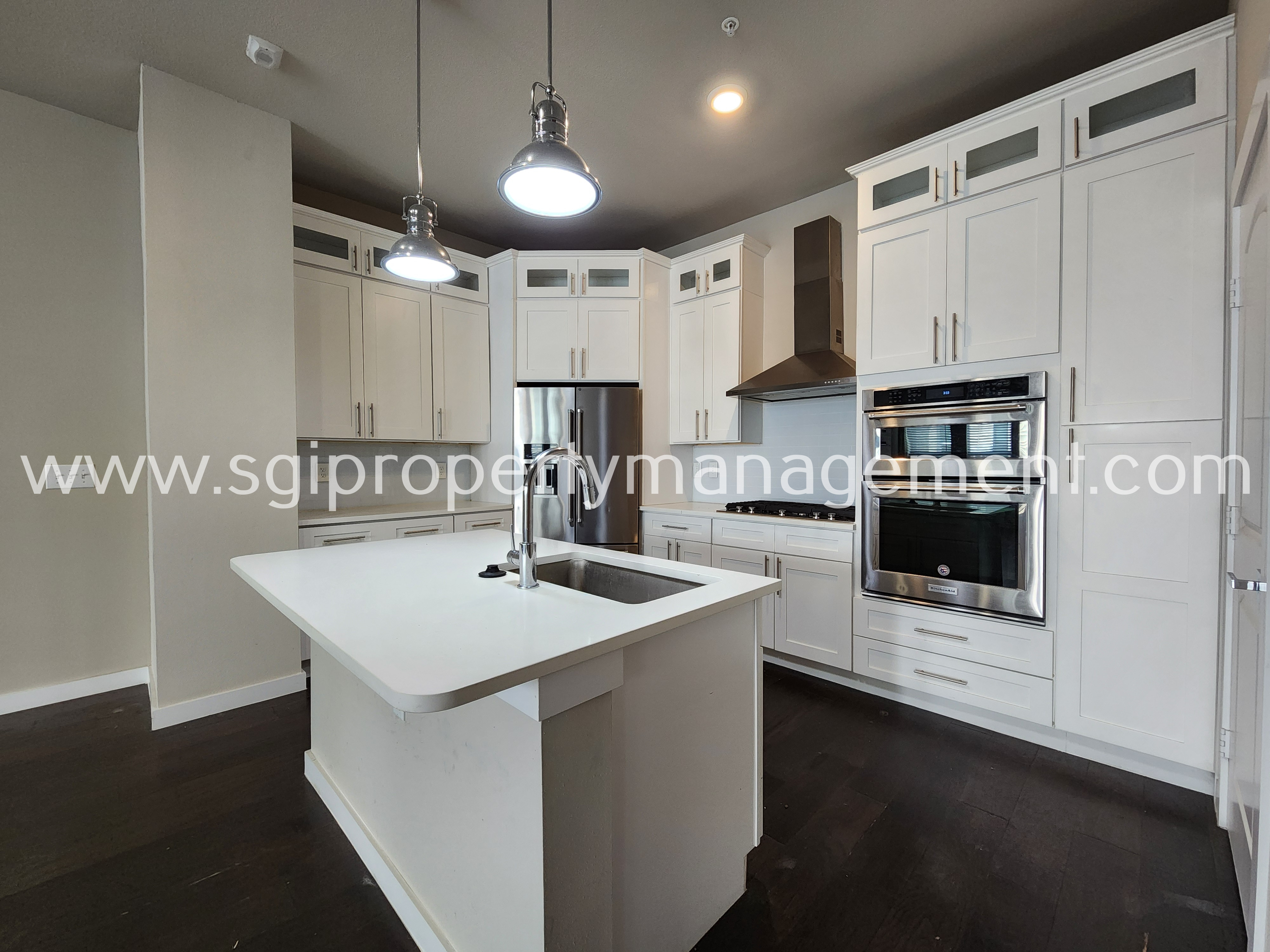 Arlington House: 1209 Beaconsfield Ln