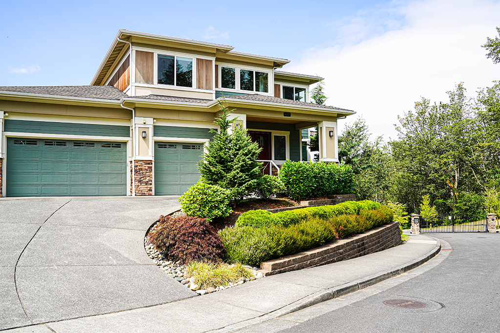 Redmond House: 15357 NE 107th Way