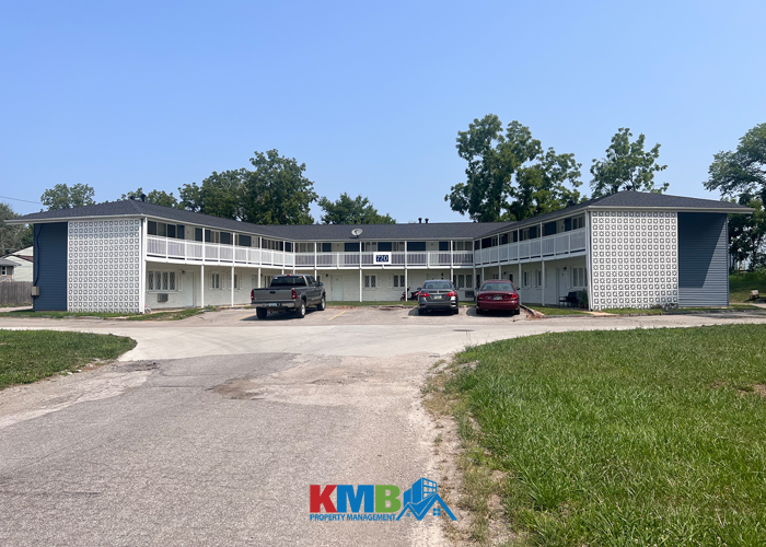 Coralville House: 720 4th Ave Place