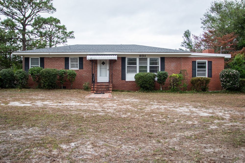 Wilmington House: 601 Parkway Blvd