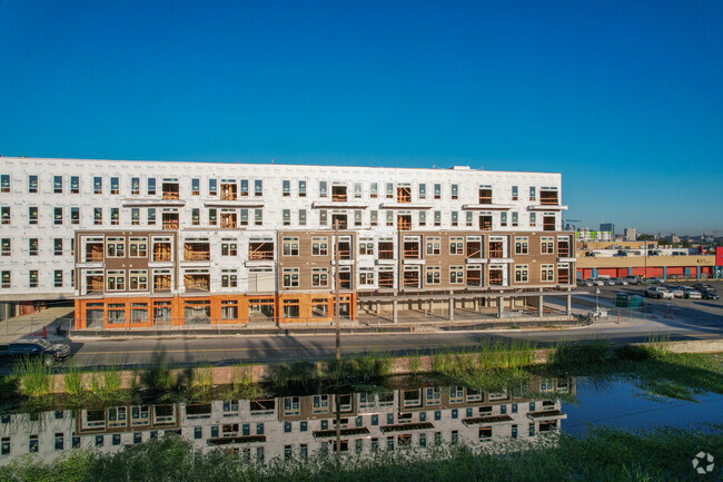 Austin Condo: 1701 Willow Creek Dr