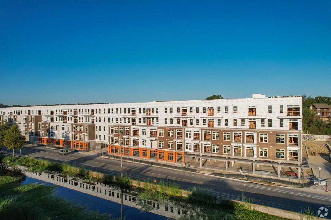 Austin Condo: 1701 Willow Creek Dr