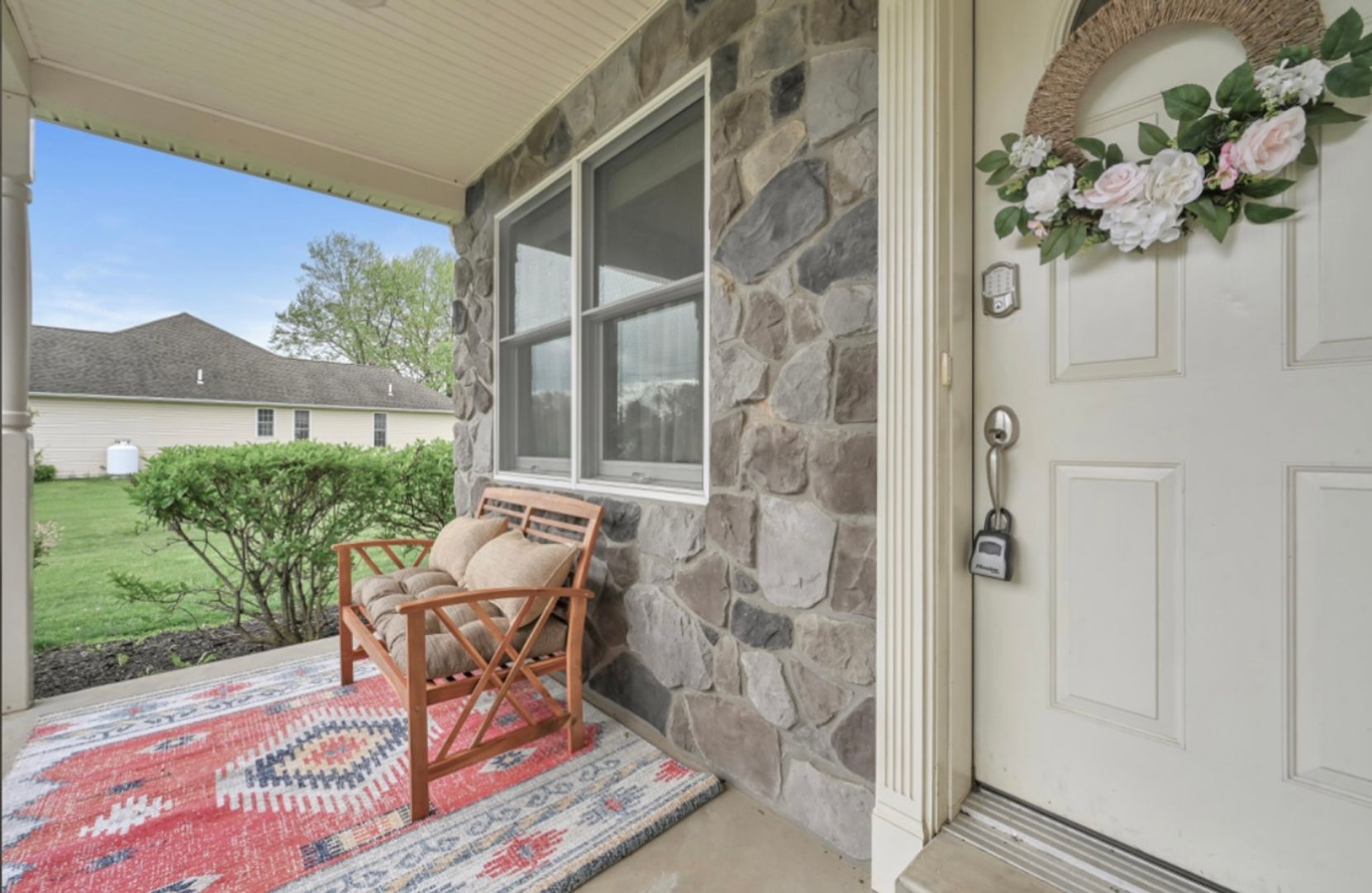 Hummelstown House: 951 Mae St