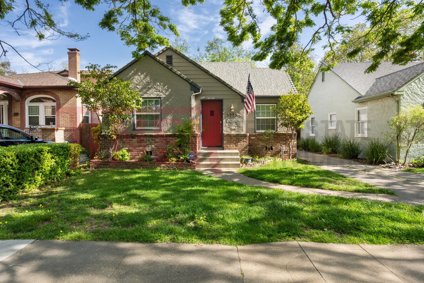 Sacramento House: 3945 T Street