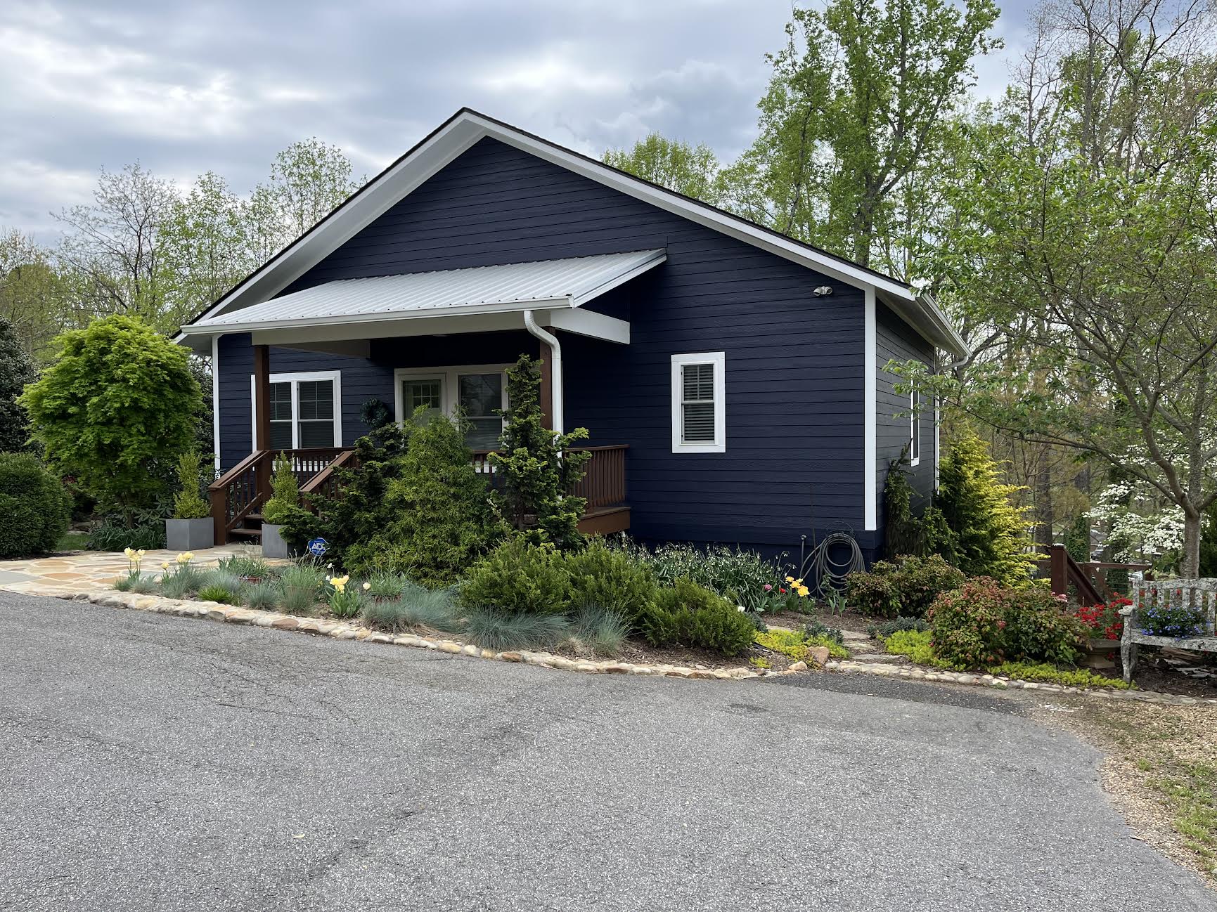 Asheville House: 12 Twig Lane