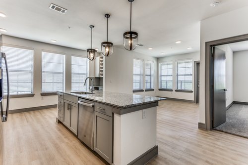Austin Condo: 4325 S Congress Ave