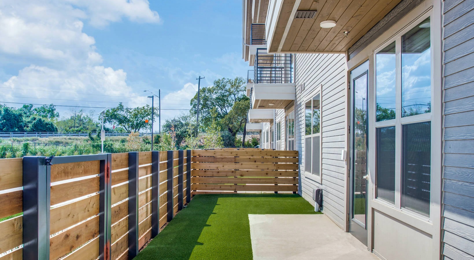 Austin Condo: 1122 Shady Ln