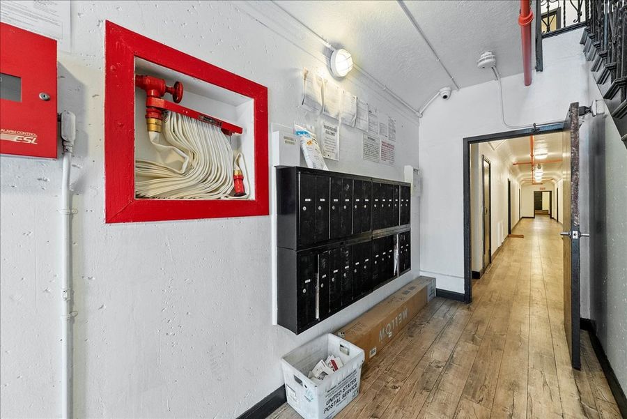 118 N. Westmoreland Ave. 207, Los Angeles, CA 90004 HighPoint Real