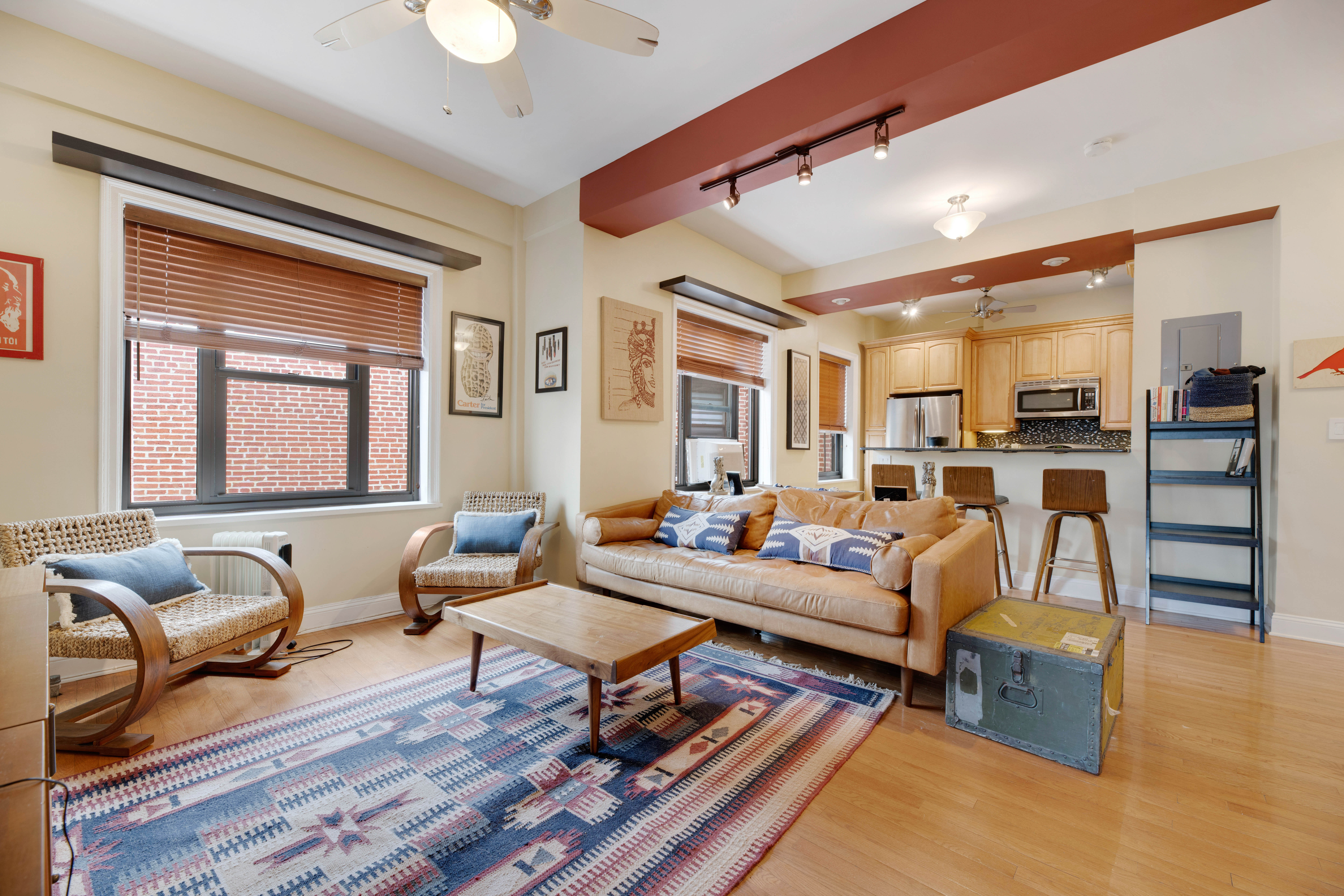 Washington Condo: 2100 19th St NW
