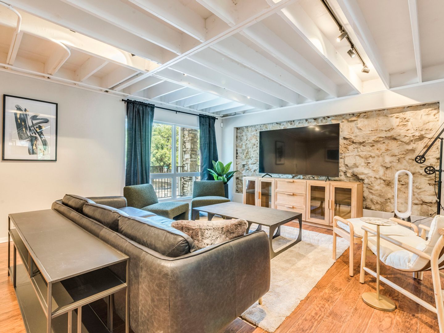 Austin House: 500 E Riverside Dr