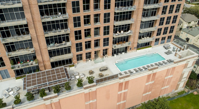 Houston Condo: 4895 Montrose