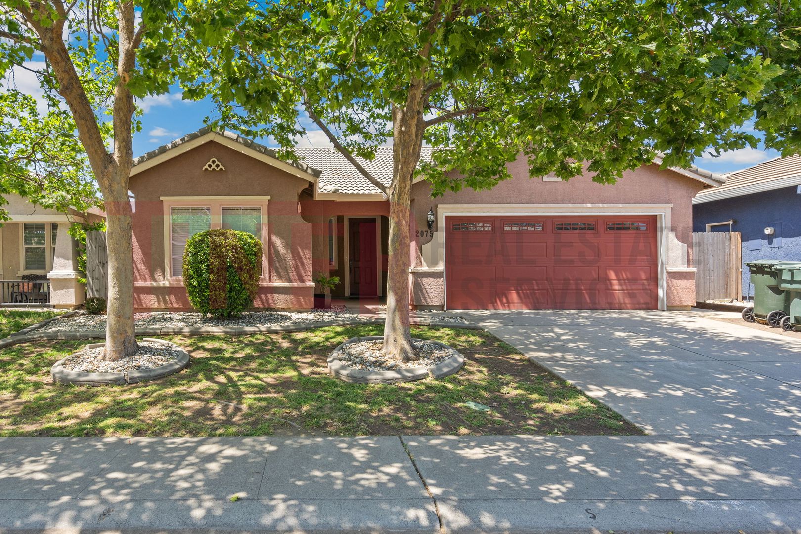 Lincoln House: 2075 Larkflower Way