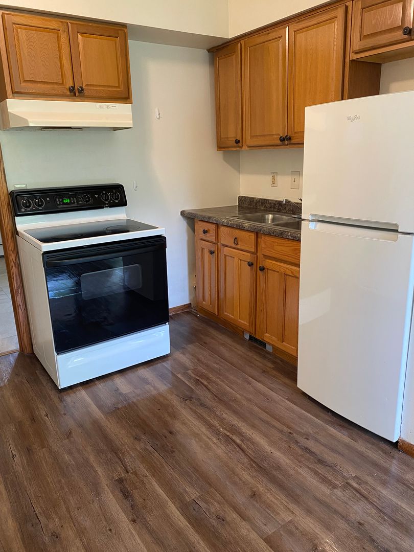 ADAMS Condo: 535 N MAIN ST