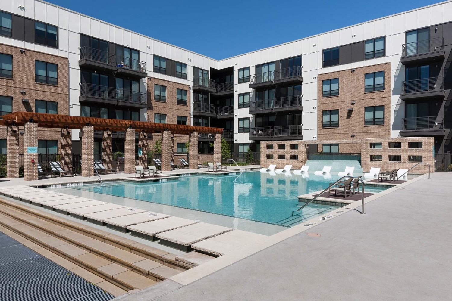 Dallas Condo: 1112 South Cesar Chavez Blvd