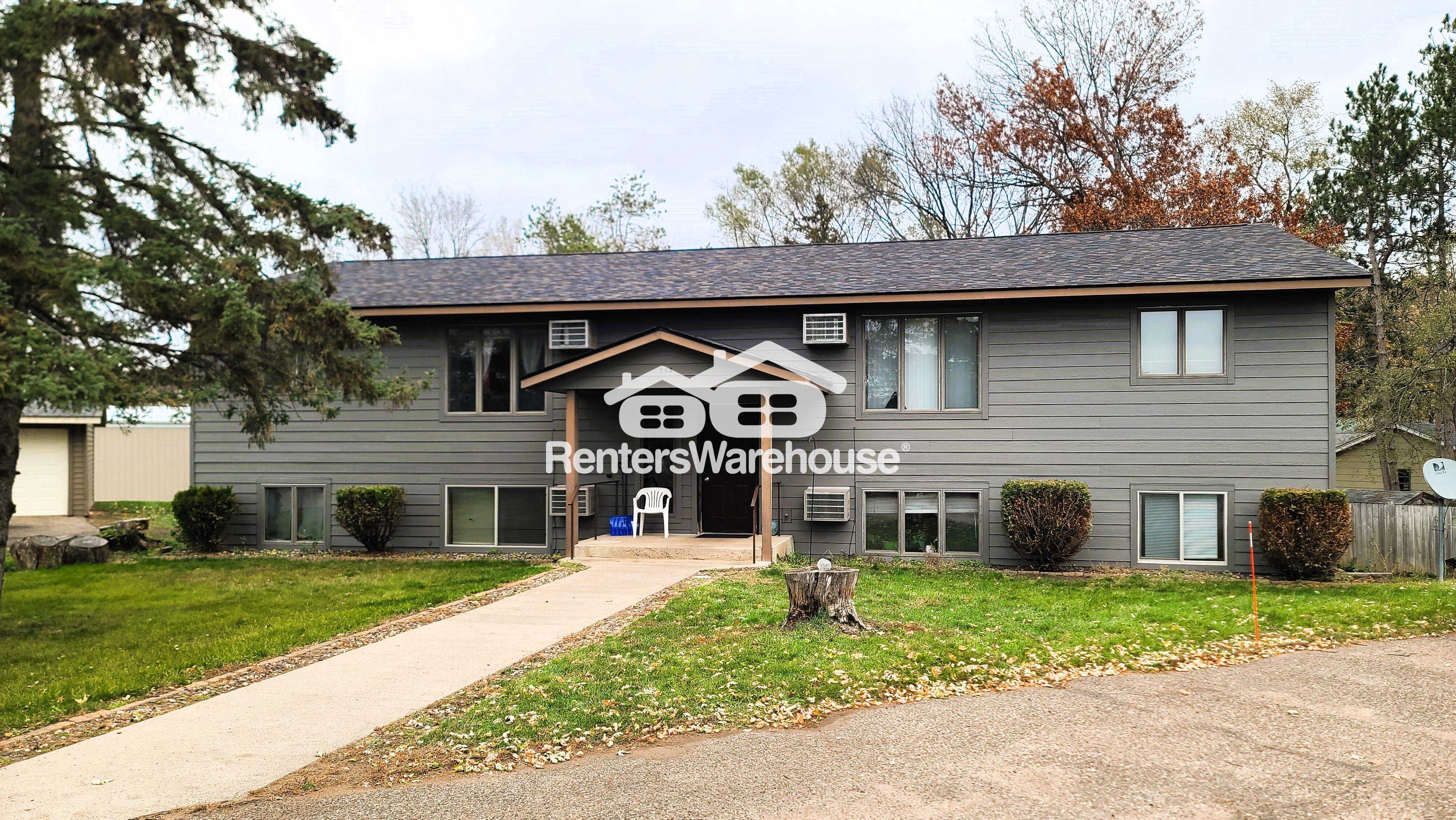 Hudson Condo: 708 8th St N 3