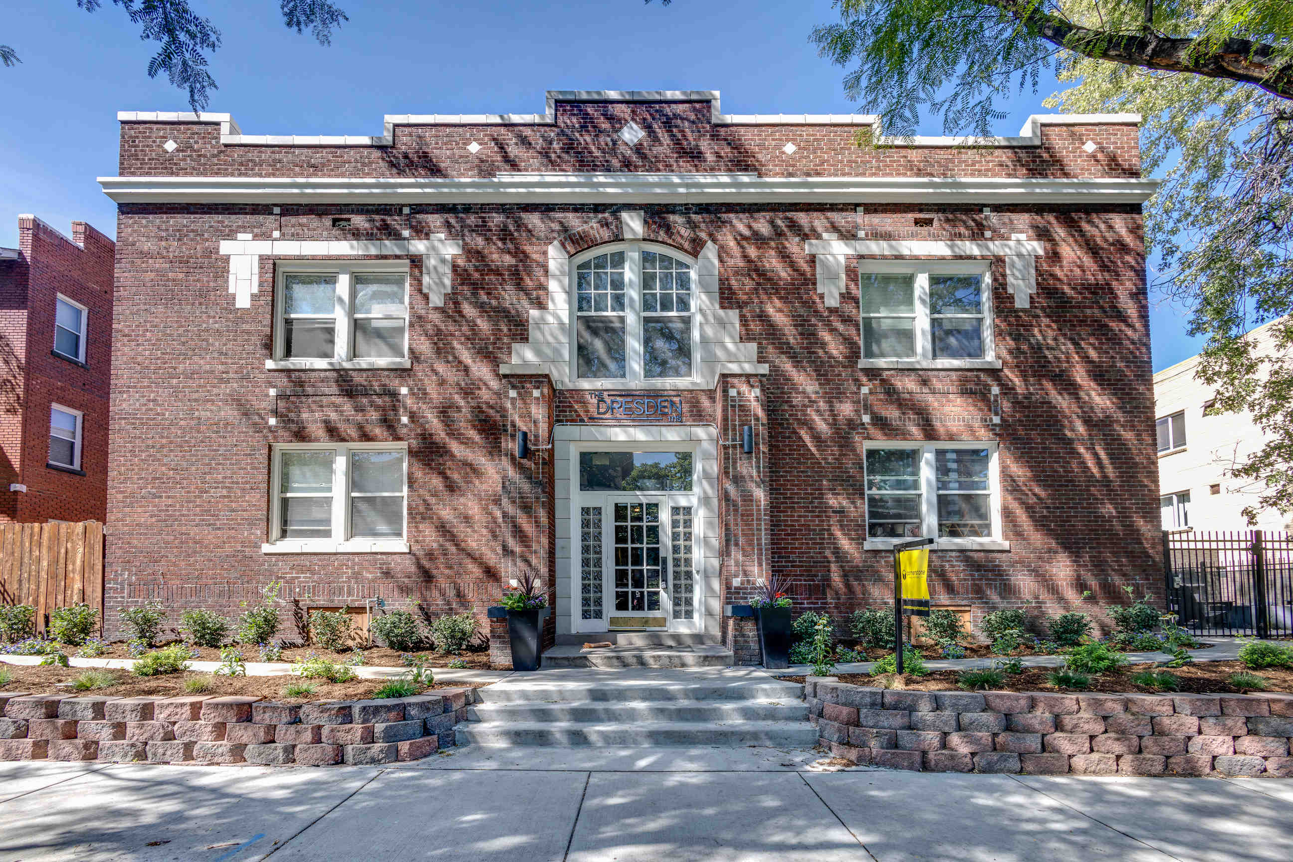 Denver Apartment: 1115 N Logan St