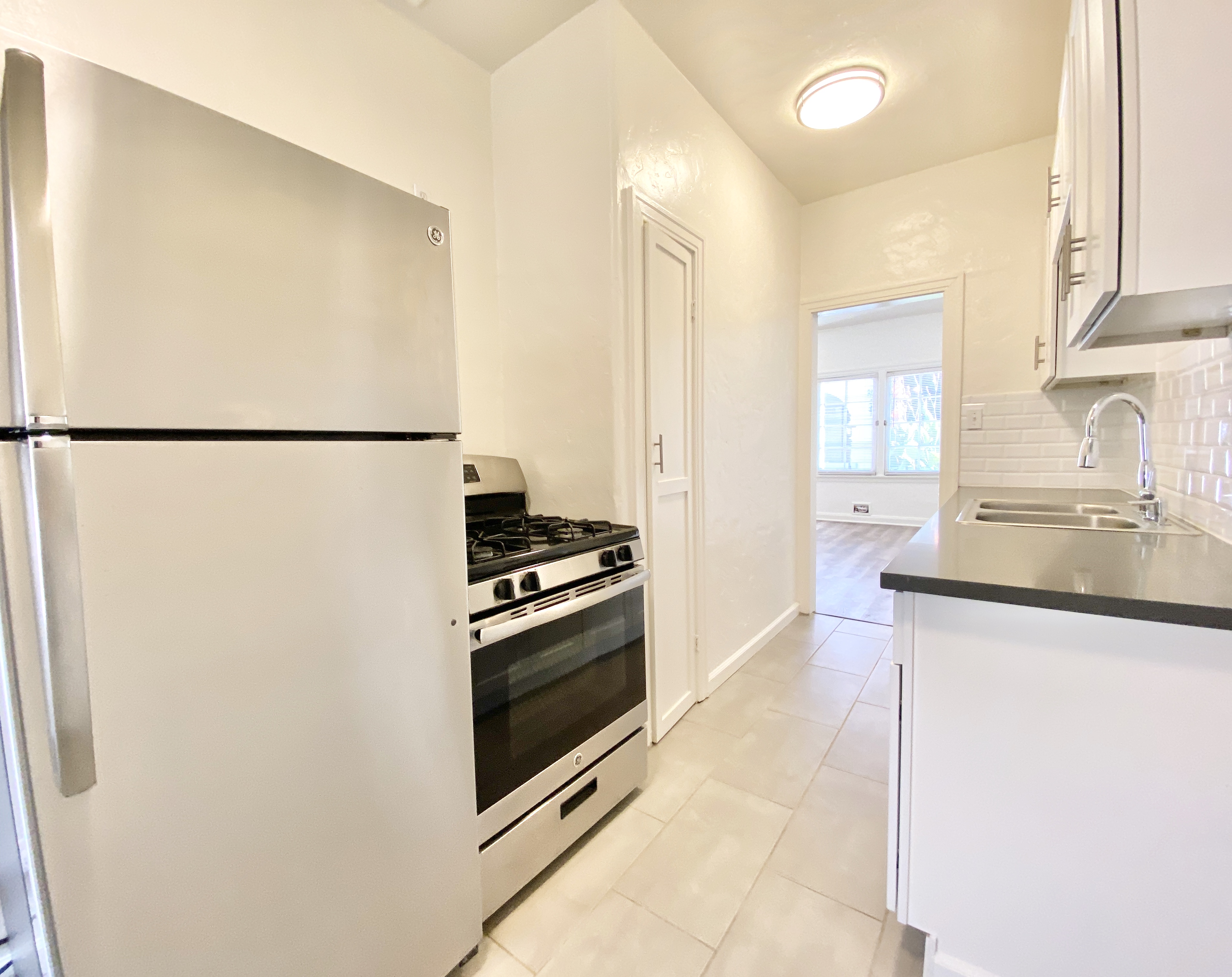 Los Angeles Condo: 832 N Alta Vista Blvd