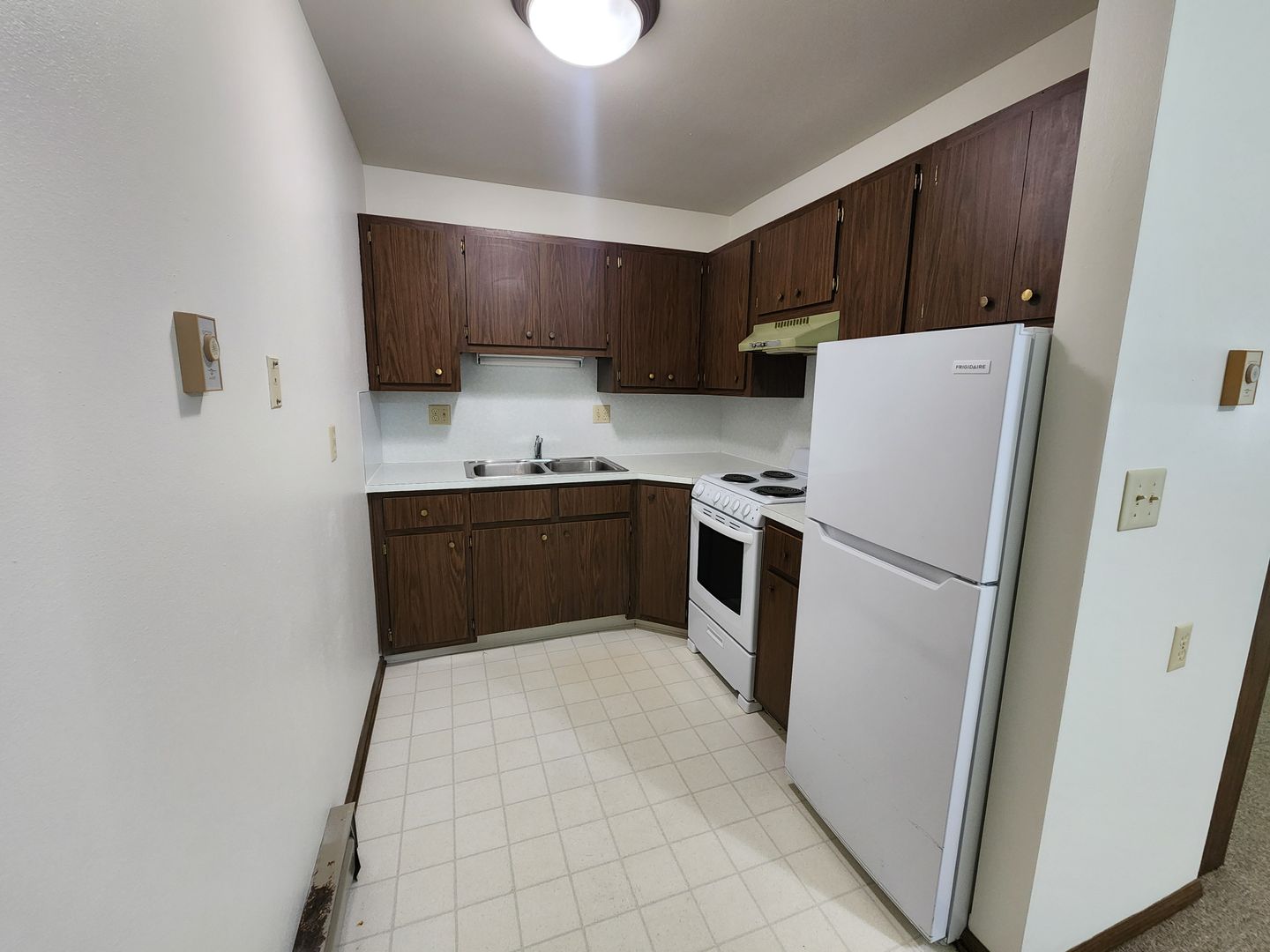 Sun Prairie Apartment: 617 Chase Blvd