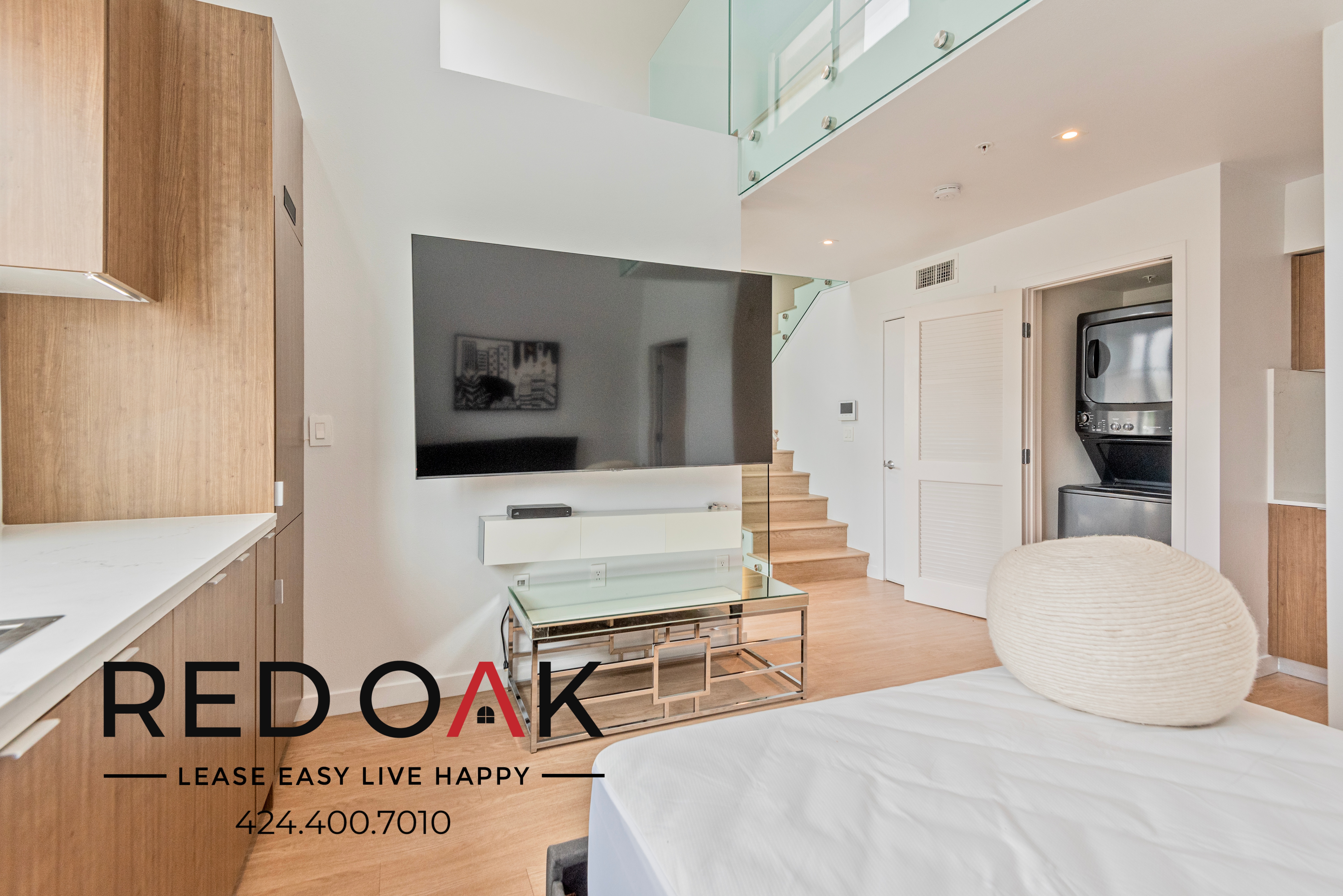 Los Angeles Apartment: 11649 Mayfield Ave