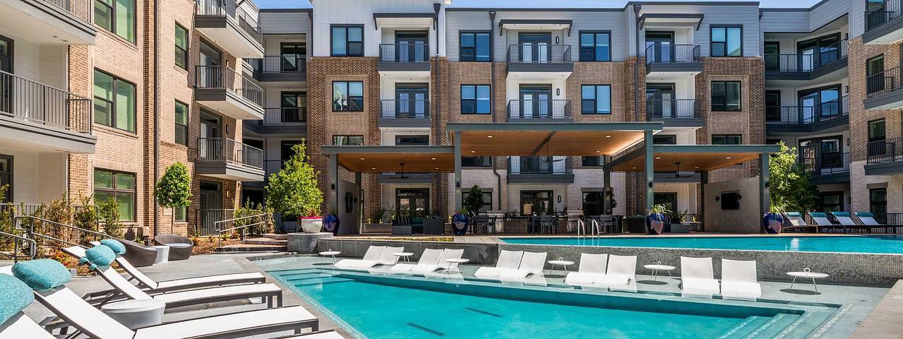 Dallas Condo: 5491 Denton Dr Cut Off