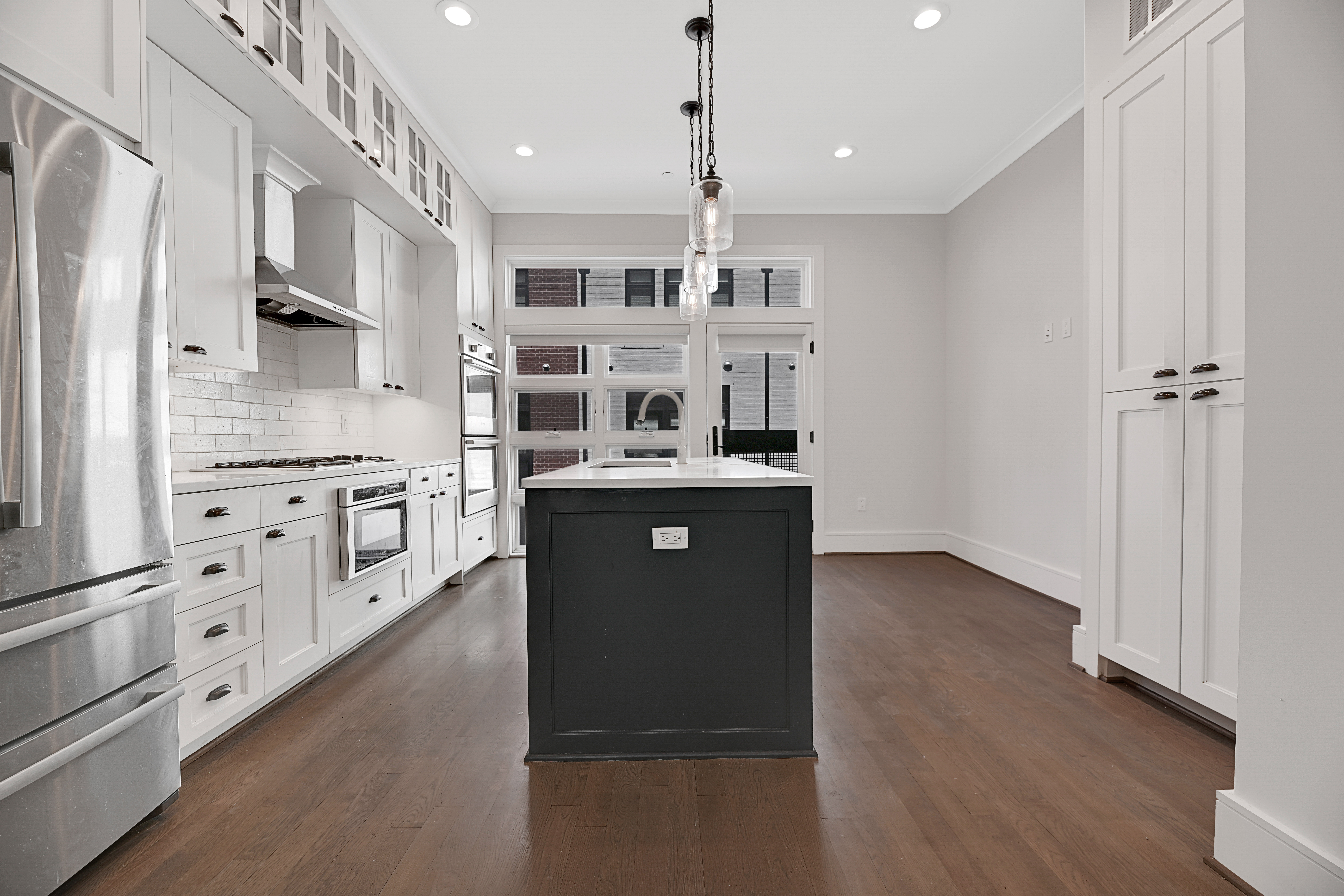 Washington House: 409 Guethlers Way SE