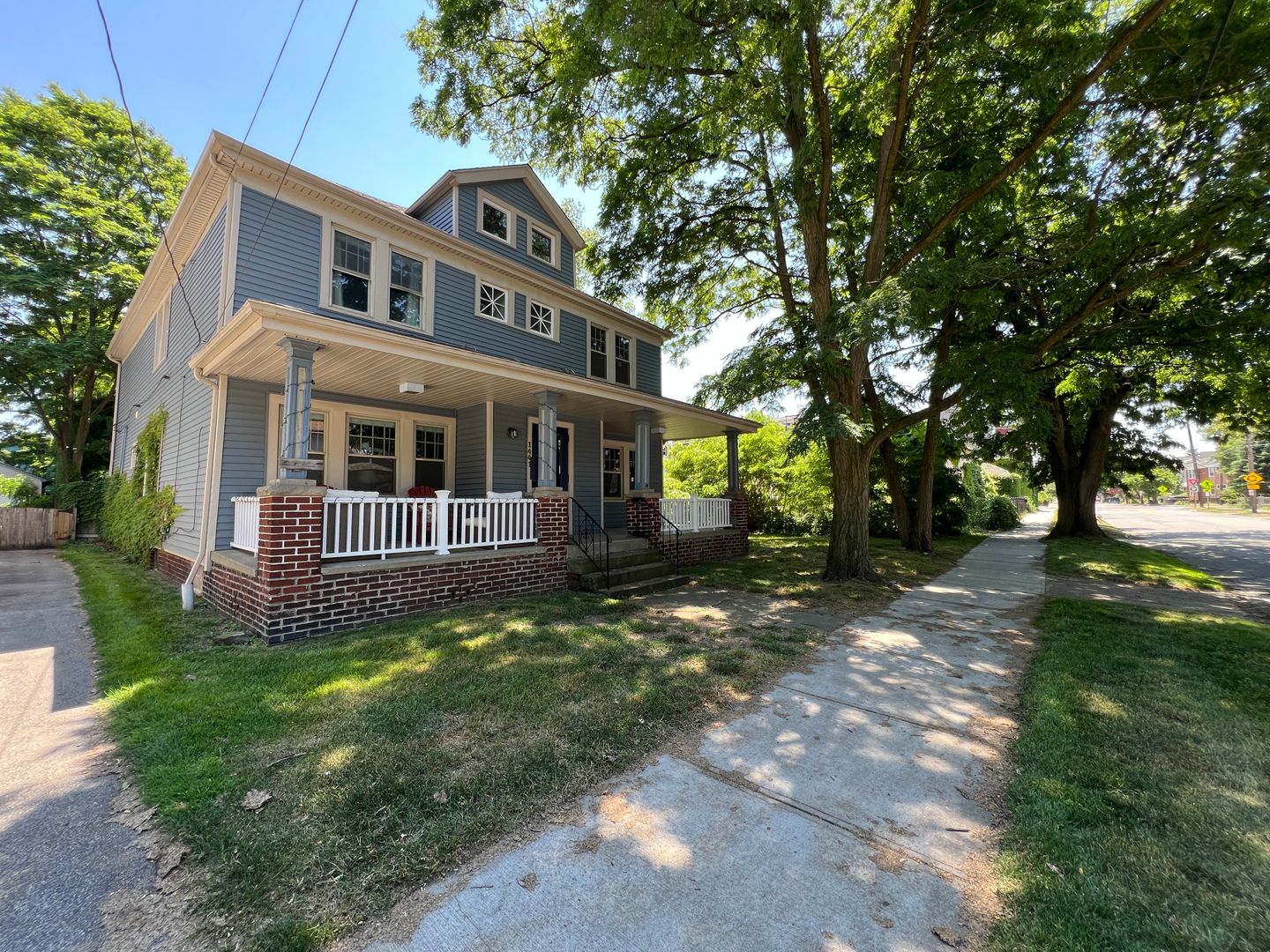 Cleveland House: 1441 West 58th Street 2