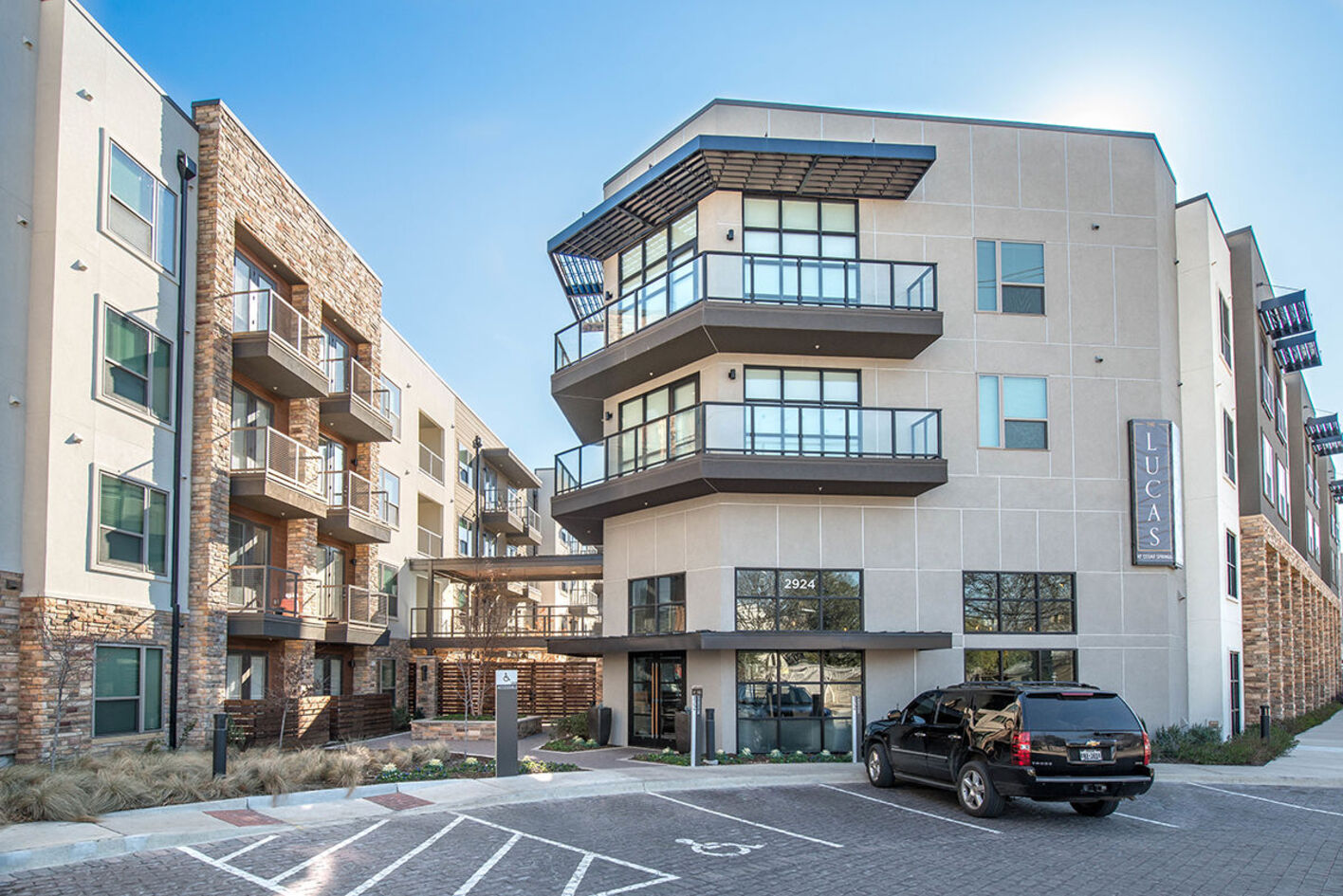 Dallas Condo: 2925 Lucas Dr