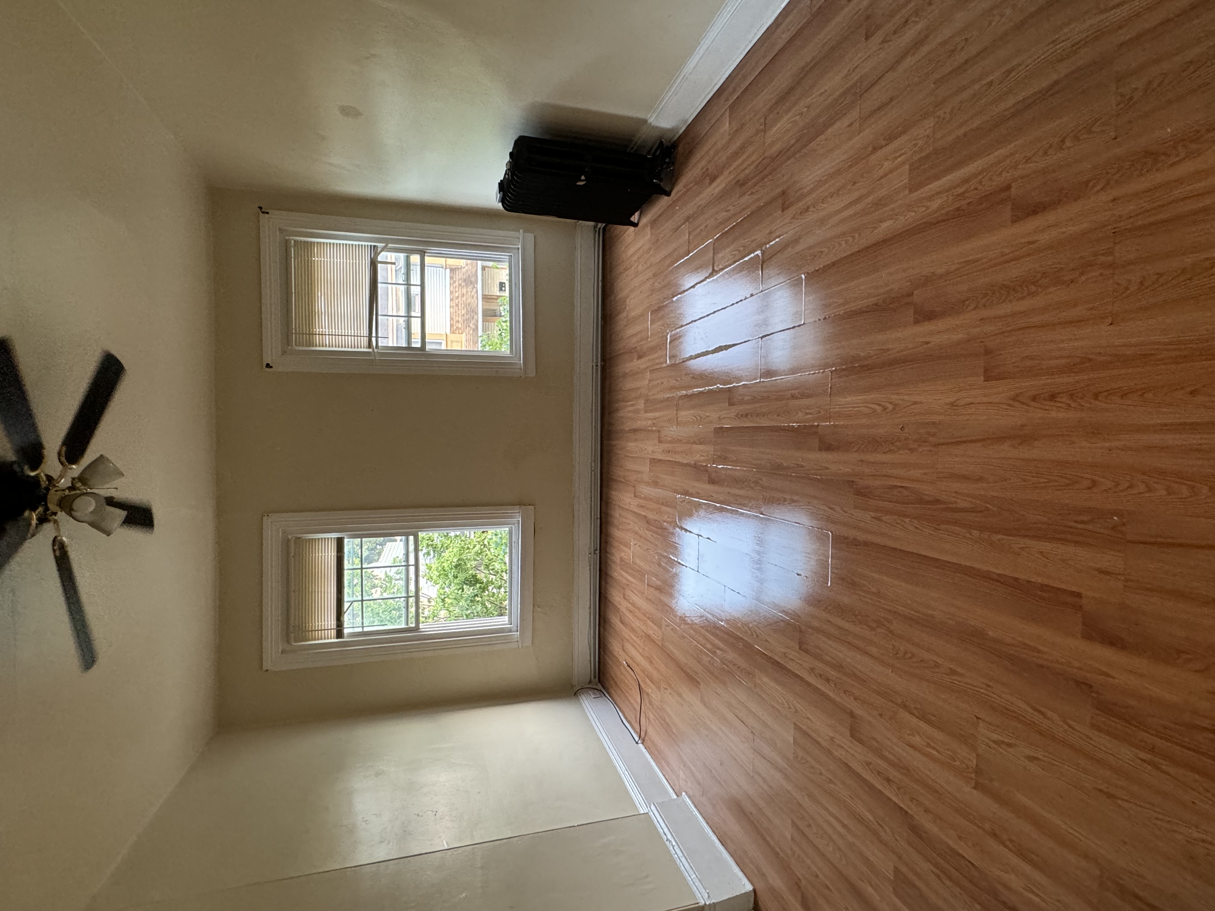 Easton Condo: 1051 Washington St