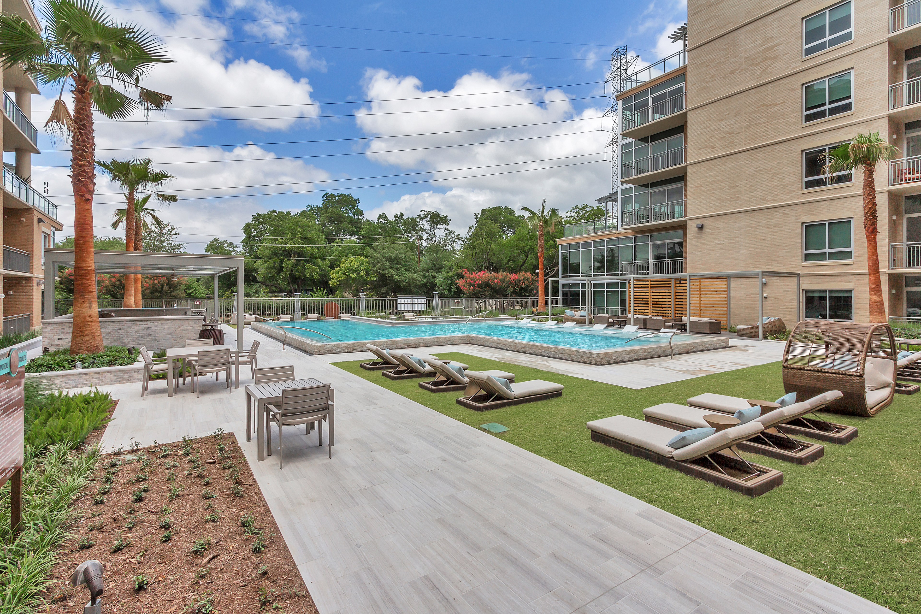Dallas Condo: 4720 Cole Avenue