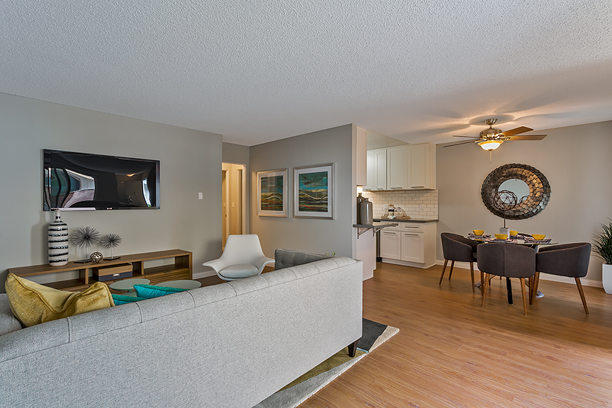 Los Alamitos Apartment: 11152 Wallingsford Rd