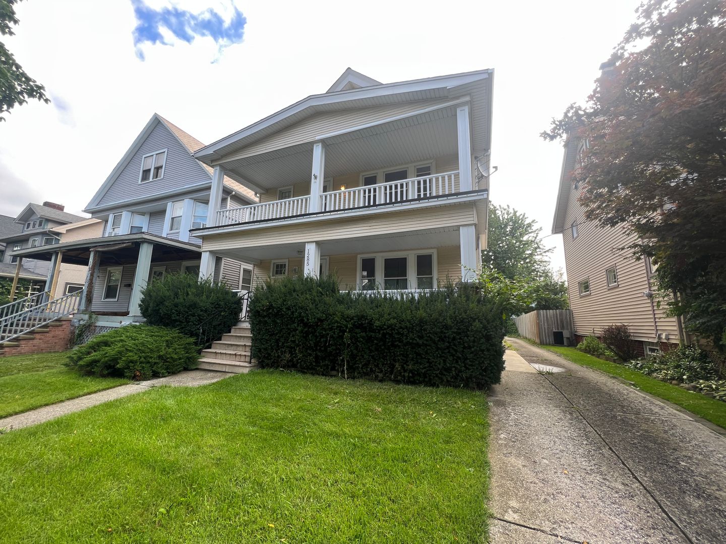 Lakewood Condo: 1285 Cook Avenue Loft