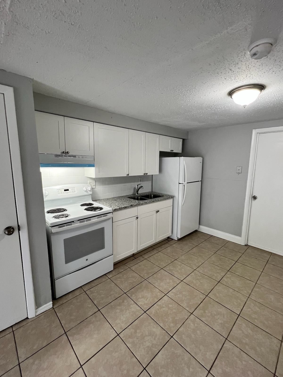 Bradenton Condo: 1003 34th Ave W