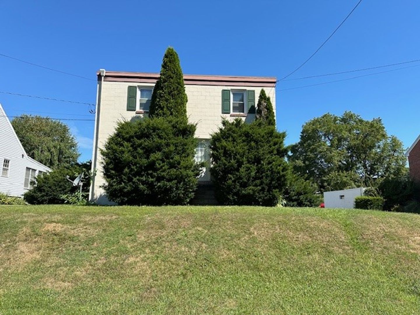 Hershey Condo: 1249 E Caracas Ave