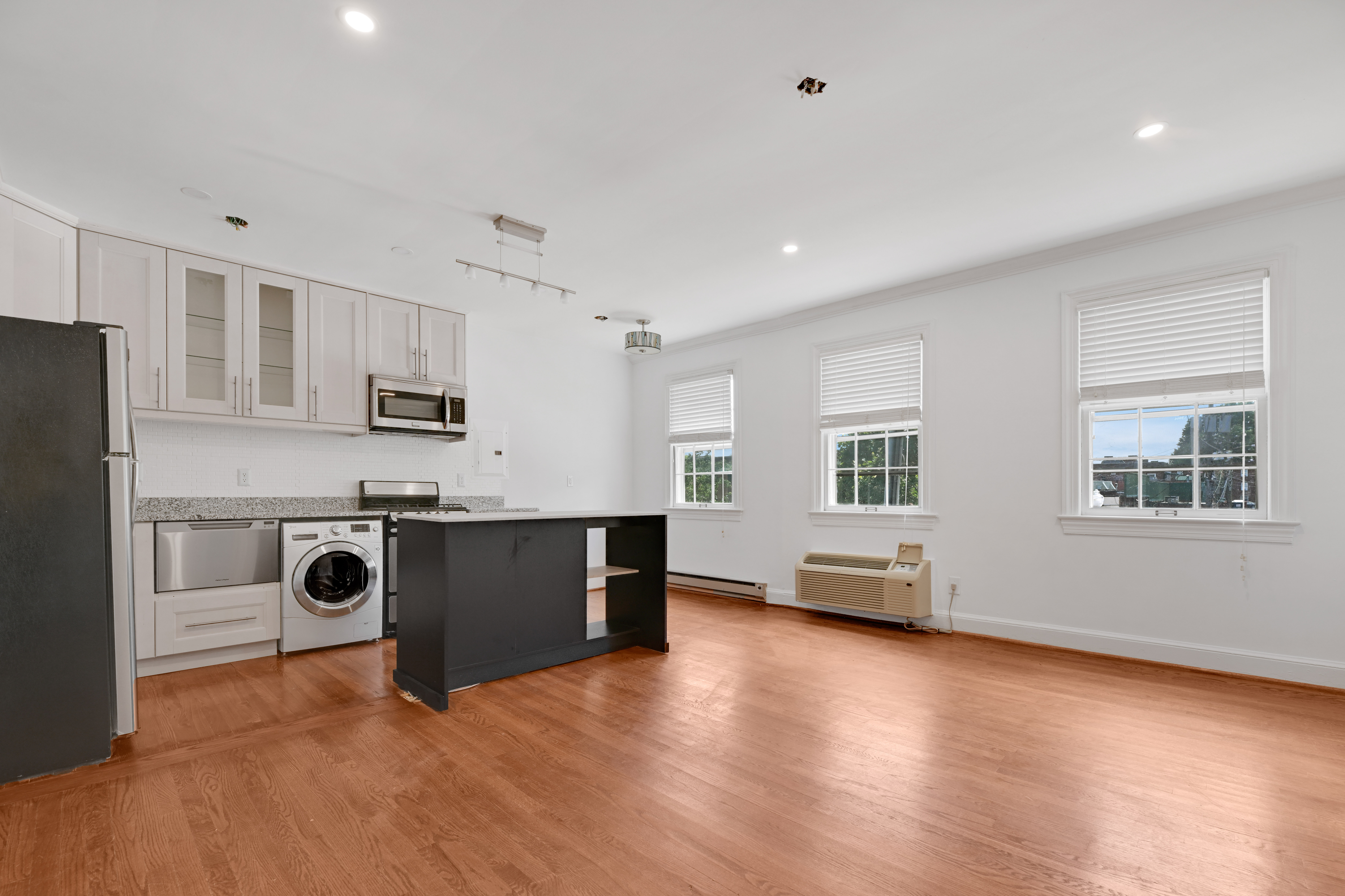 Alexandria Condo: 715 S Washington St