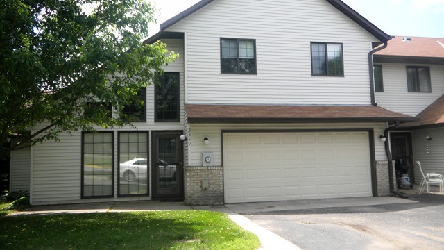 Stillwater Townhome: 2349 Cottage Dr