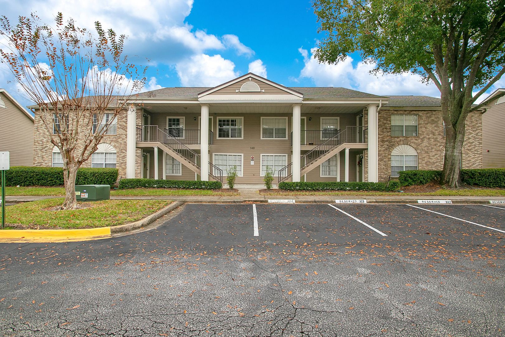 Oviedo Condo: 117 Reserve Cir.
