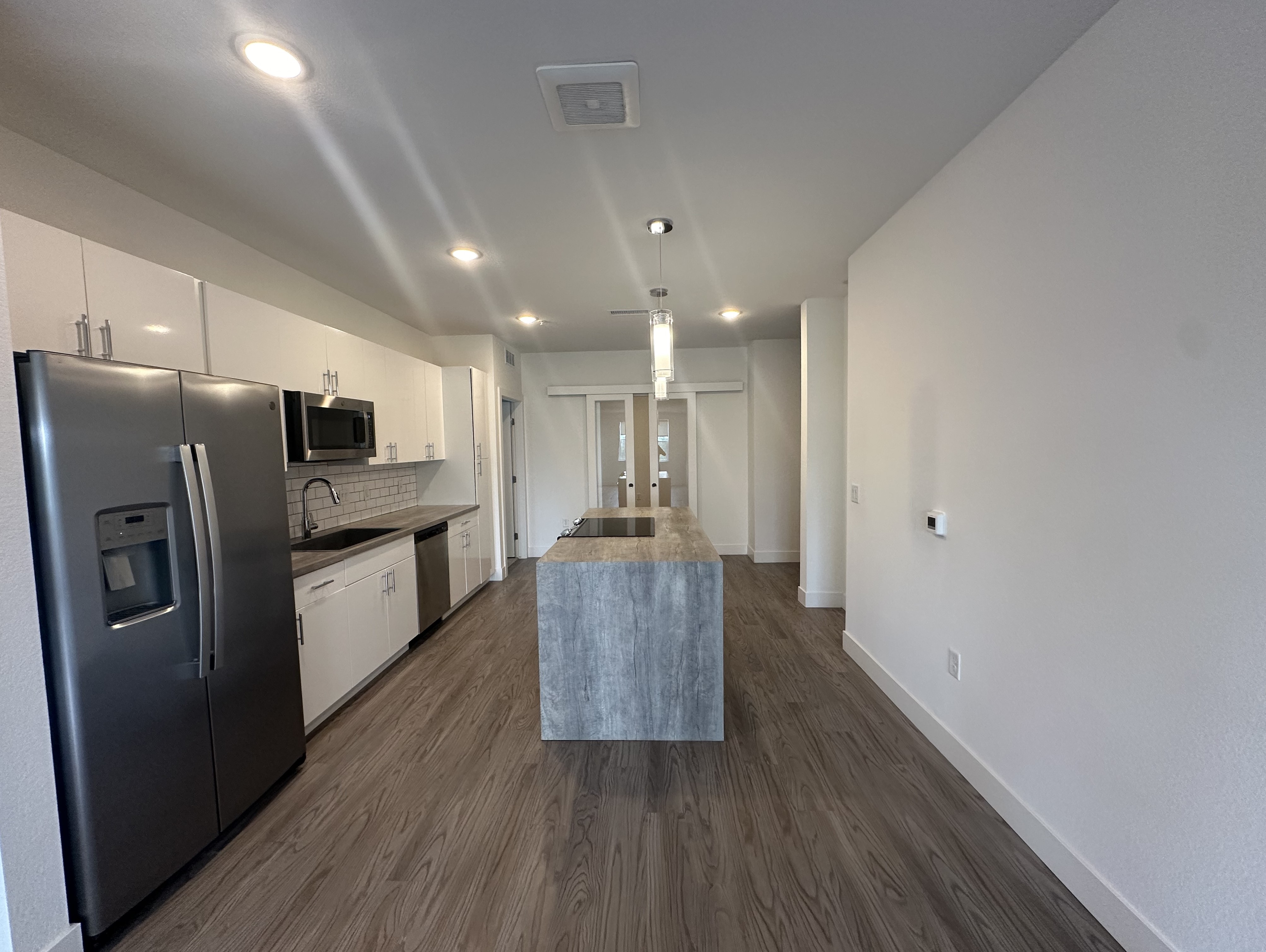 Englewood Apartment: 1190 E Hampden