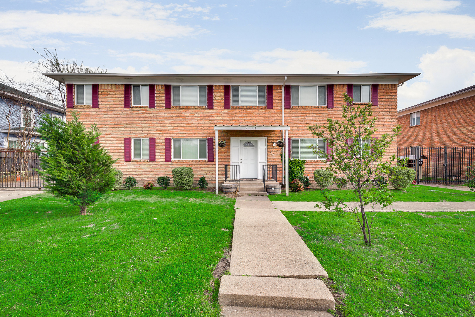 Dallas Apartment: 5114 Columbia Ave