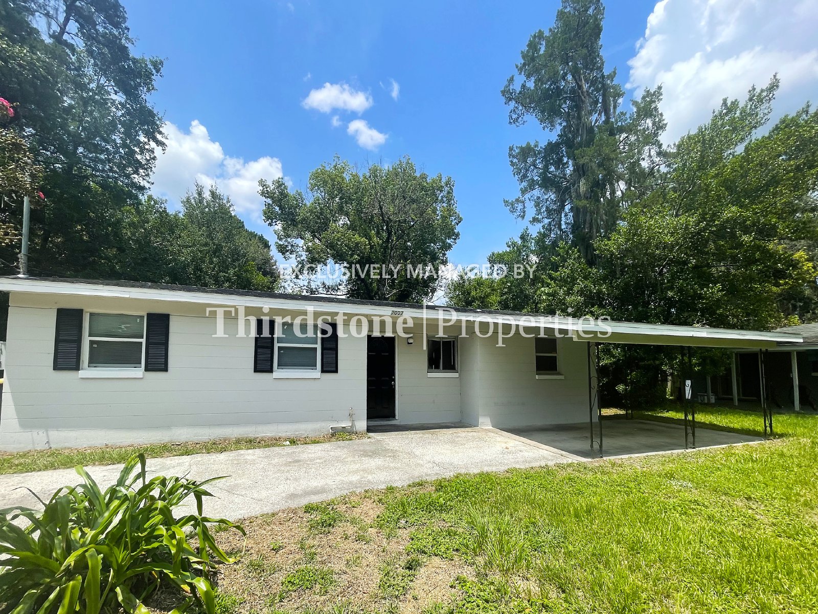 Jacksonville House: 7007 Red Robin Drive