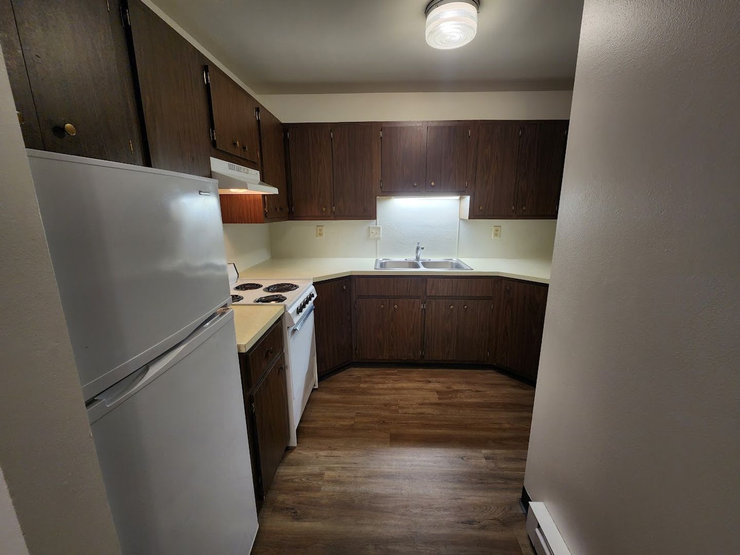 Sun Prairie Apartment: 617 Chase Blvd