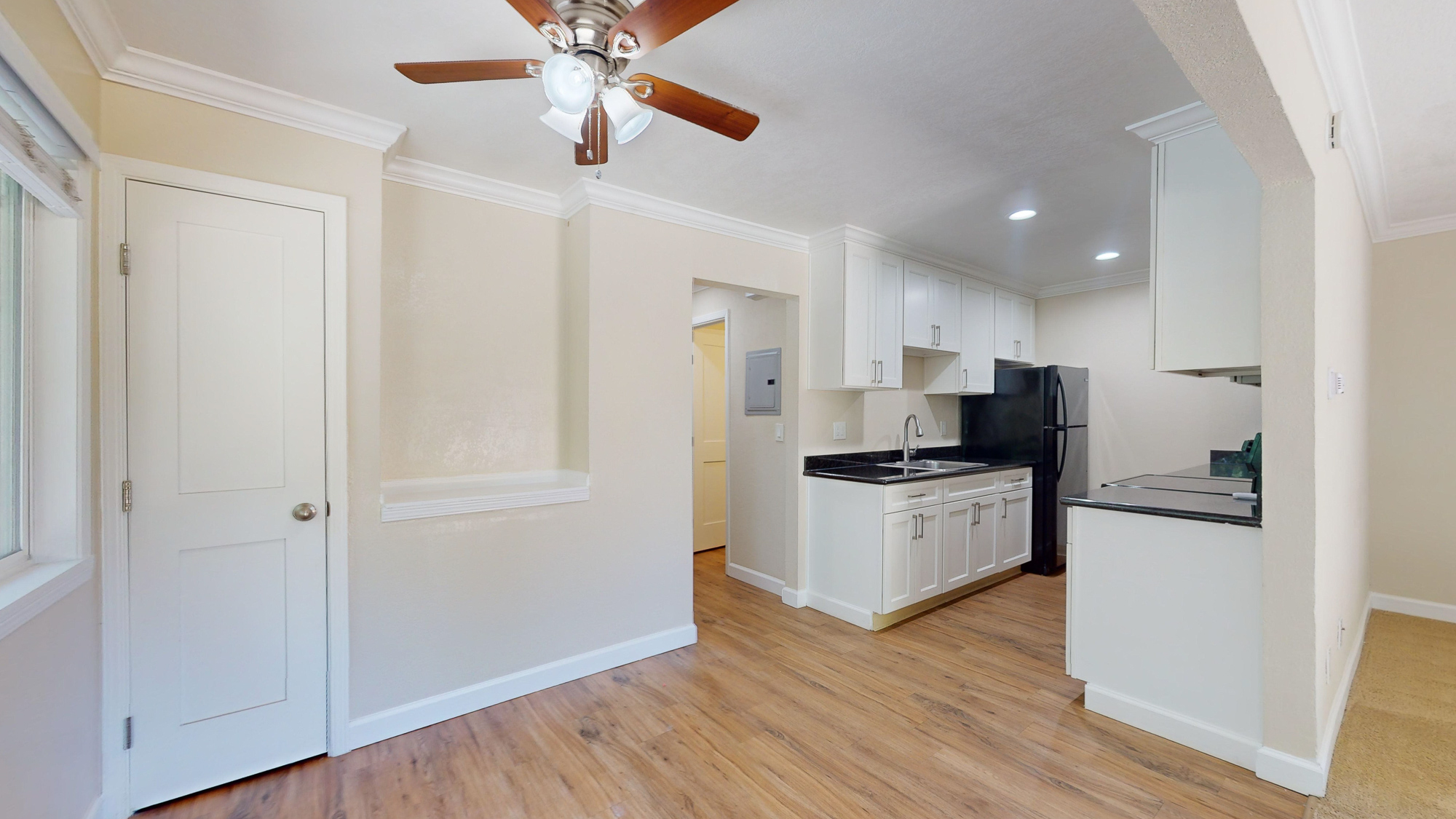 Novato Condo: 335 Enfrente Rd