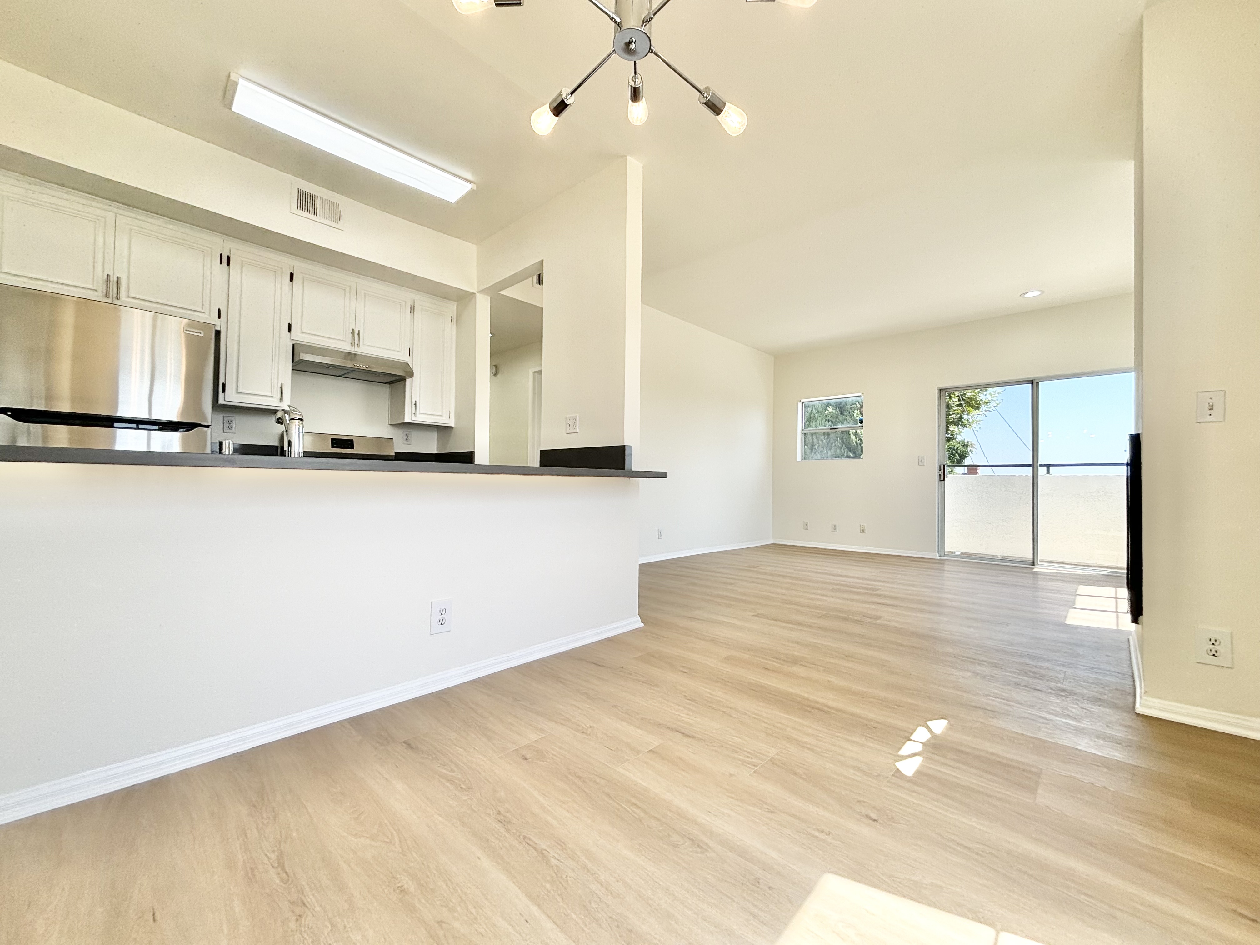 Los Angeles Condo: 3726 Sawtelle Blvd