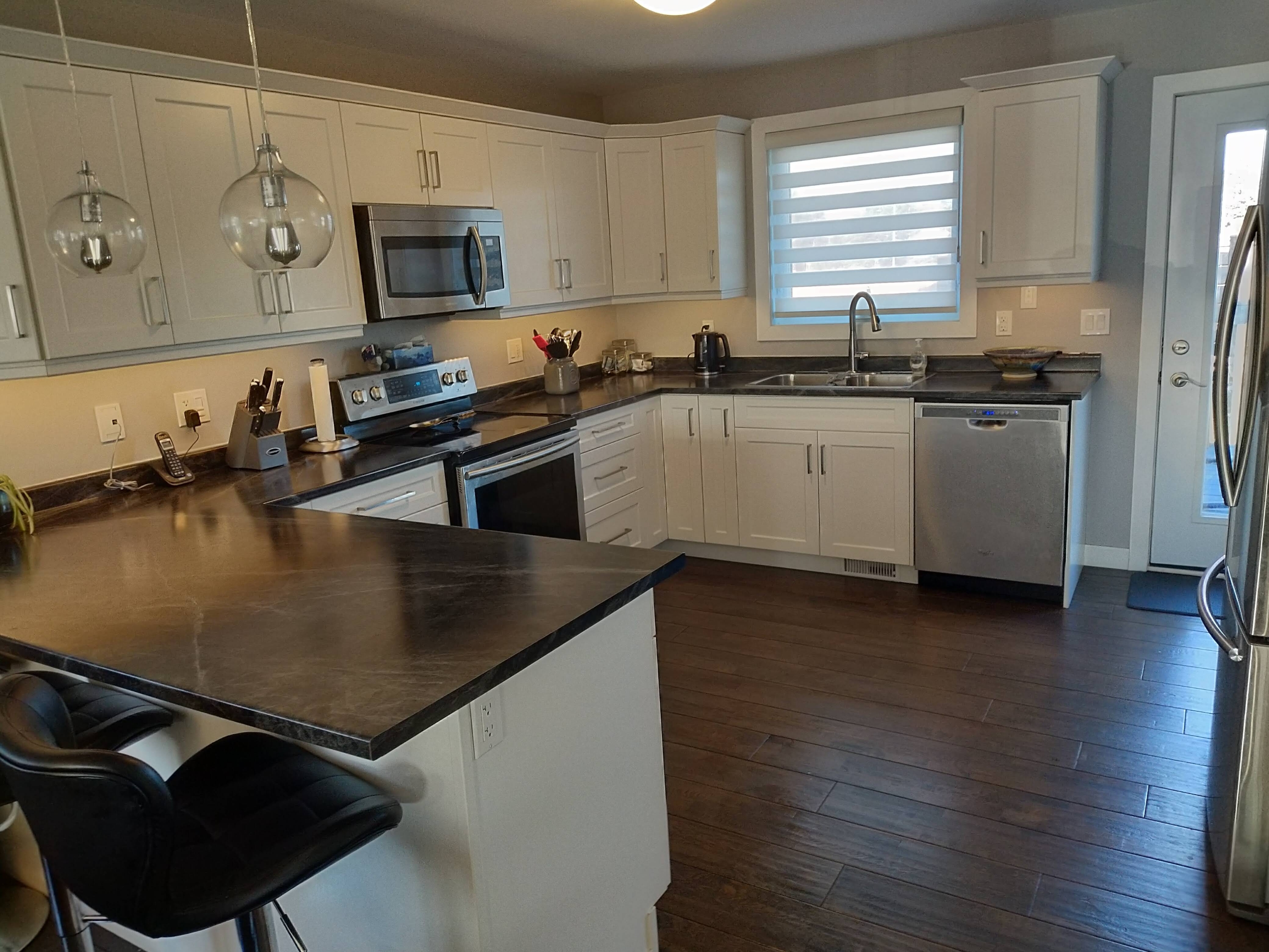 Thunder Bay Condo: 166 Cougar Cres