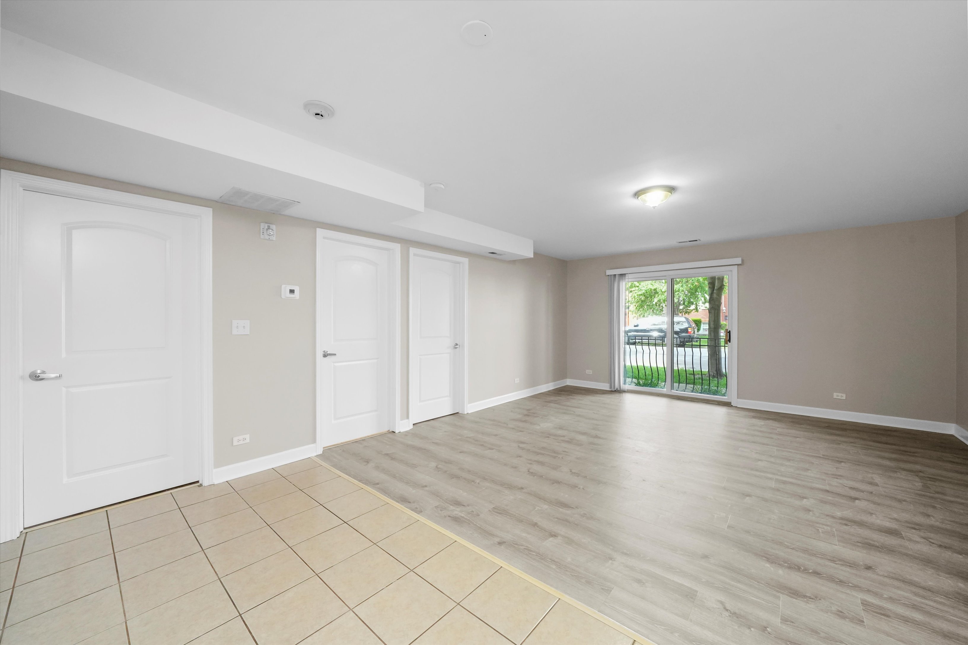 Berwyn Condo: 3423 Ridgeland