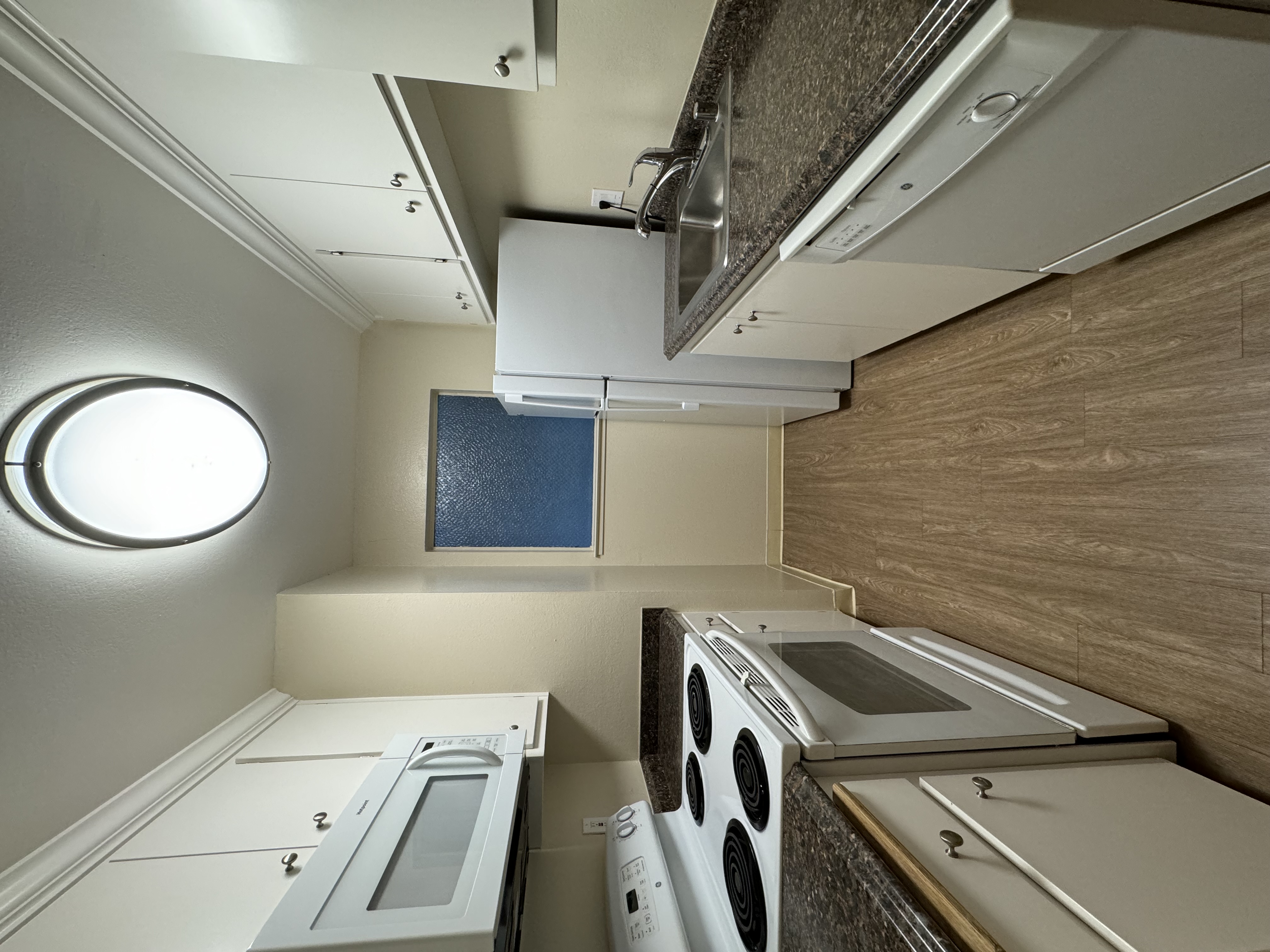 Novato Condo: 415 Ignacio Blvd