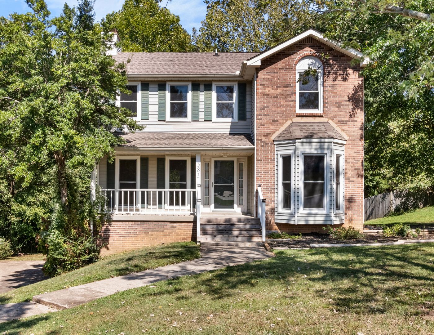 Clarksville House: 383 Bosca Ct
