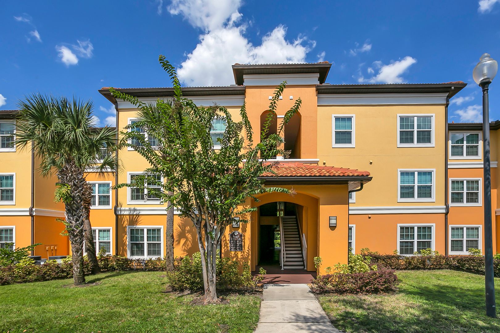 Orlando Condo: 5467 Vineland Rd.