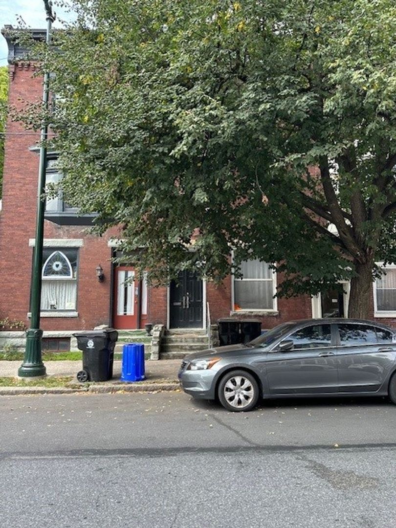 Harrisburg Condo: 204 Kelker St