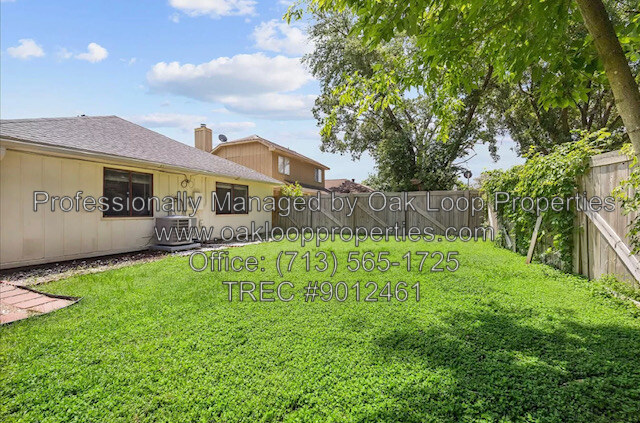 Houston House: 3734 Varla Ln