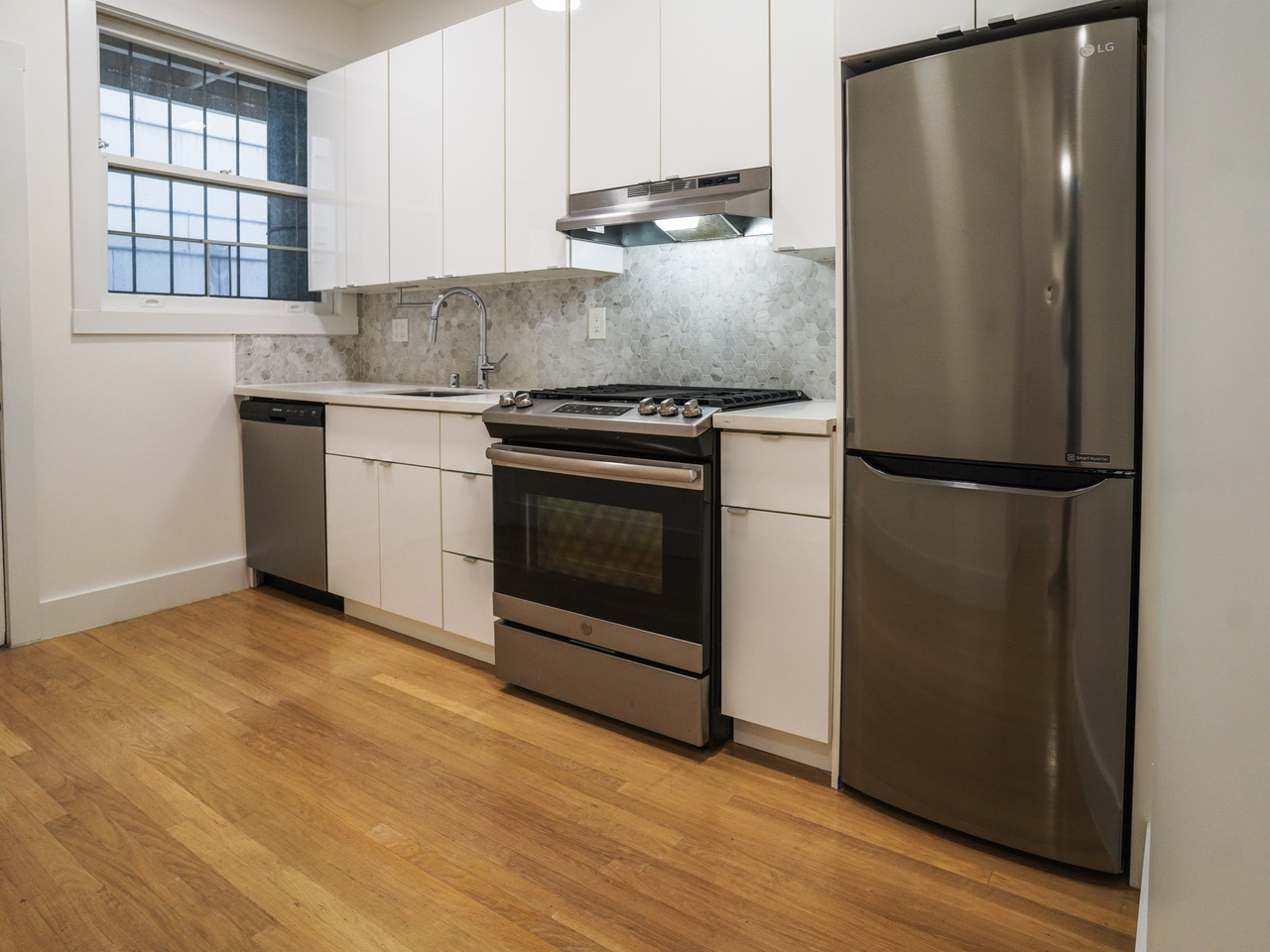 San Francisco Condo: 1433 Clay St